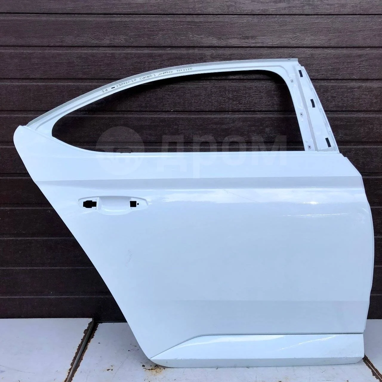 Дверь задняя правая Skoda Superb III (2015—2019)
