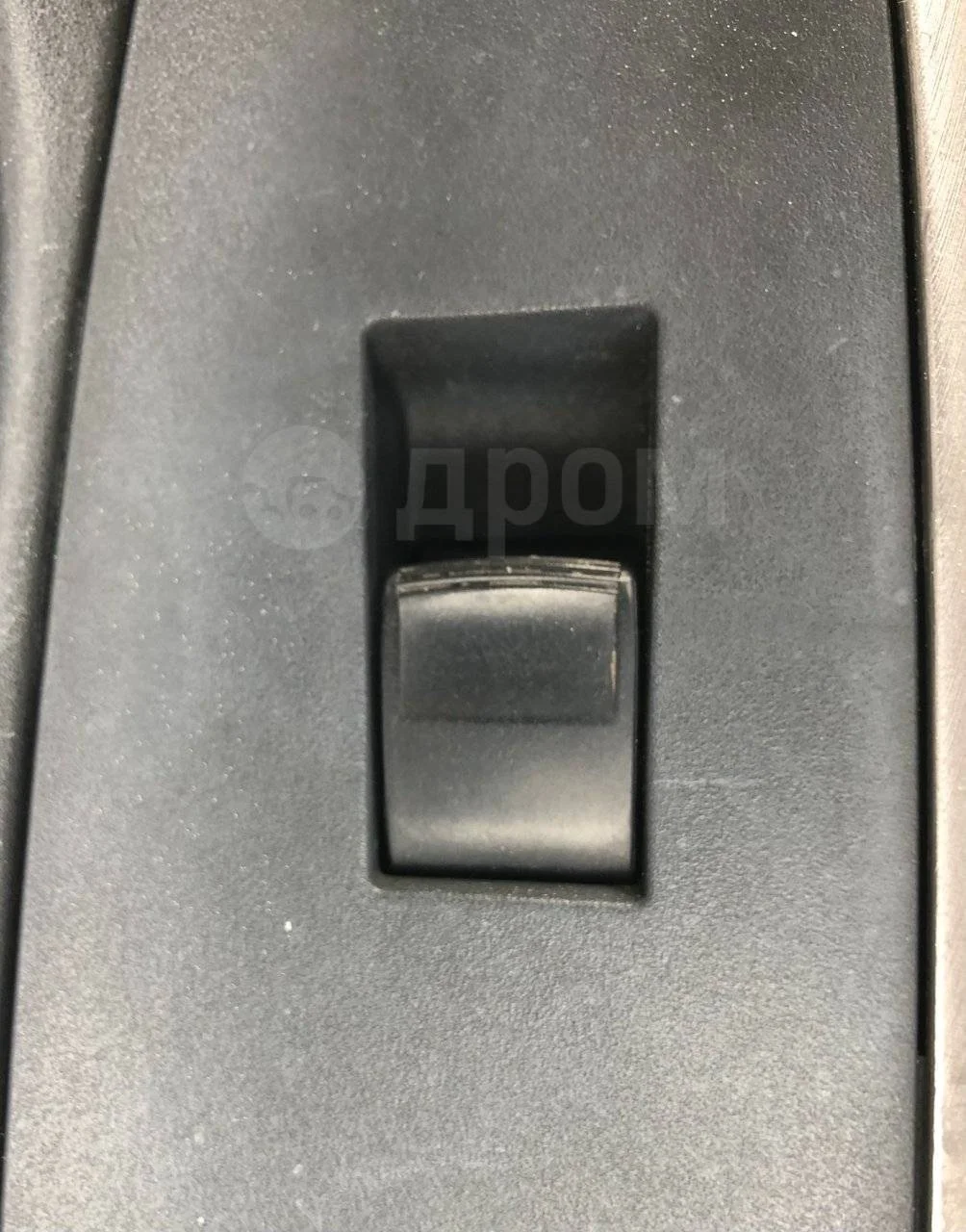 Кнопка стеклоподъемника Toyota RAV4 III (2005—2010)