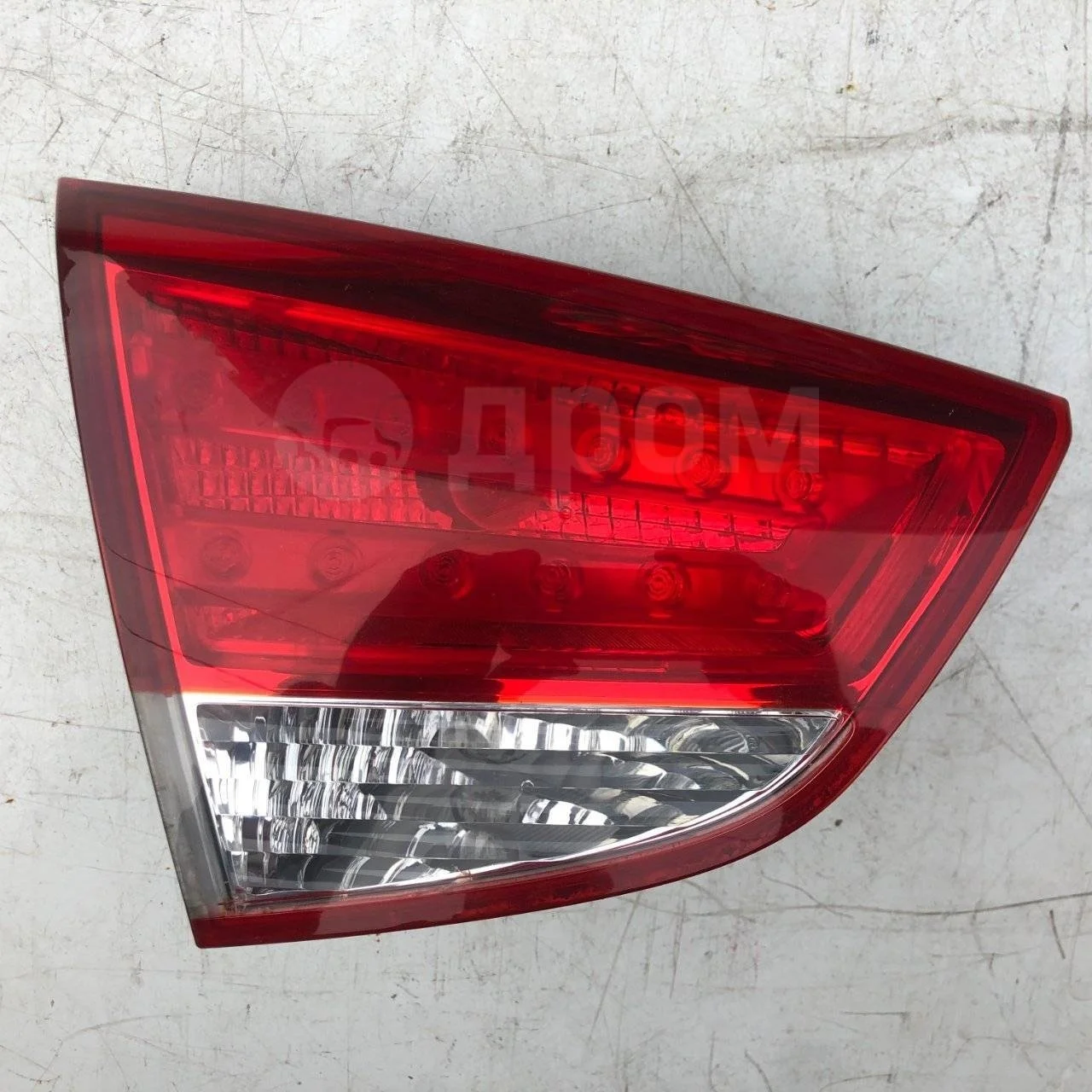 Фонарь крышки багажника внутренний Hyundai ix35 I (2009—2013)