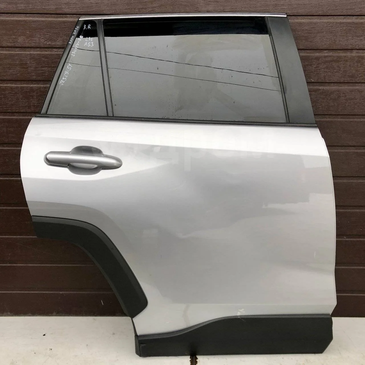 Дверь задняя правая Toyota RAV4 V (2018—2025)