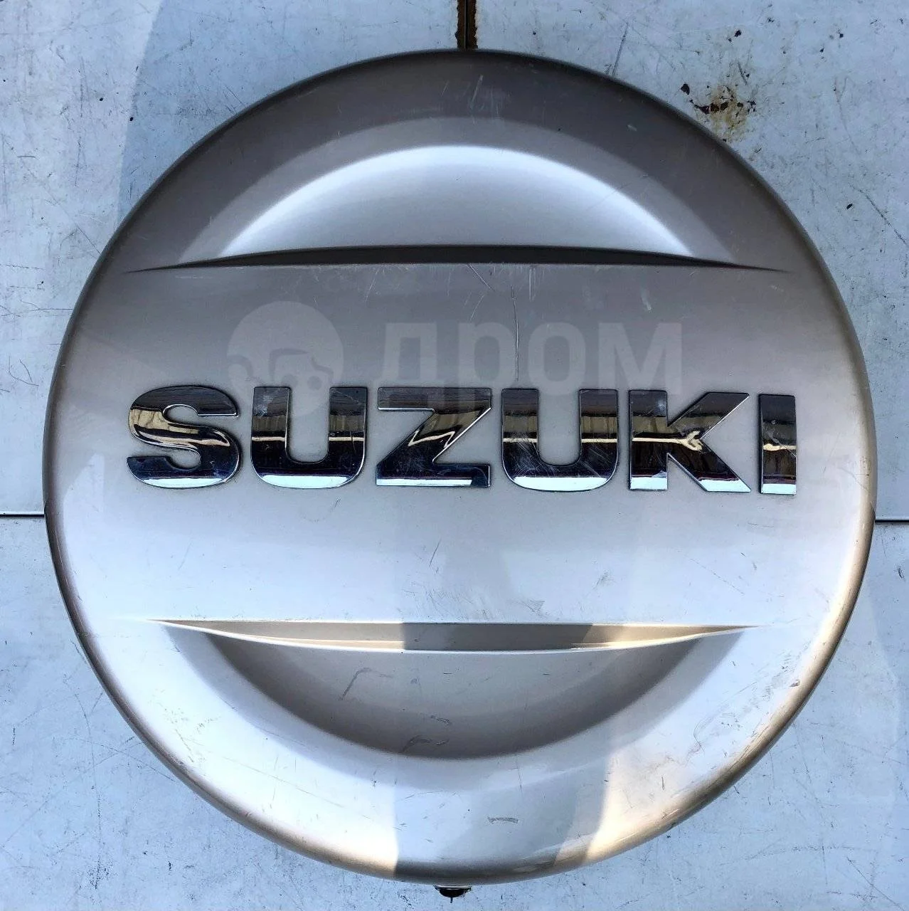 Чехол (колпак) запасного колеса Suzuki Grand Vitara II (2005—2008)