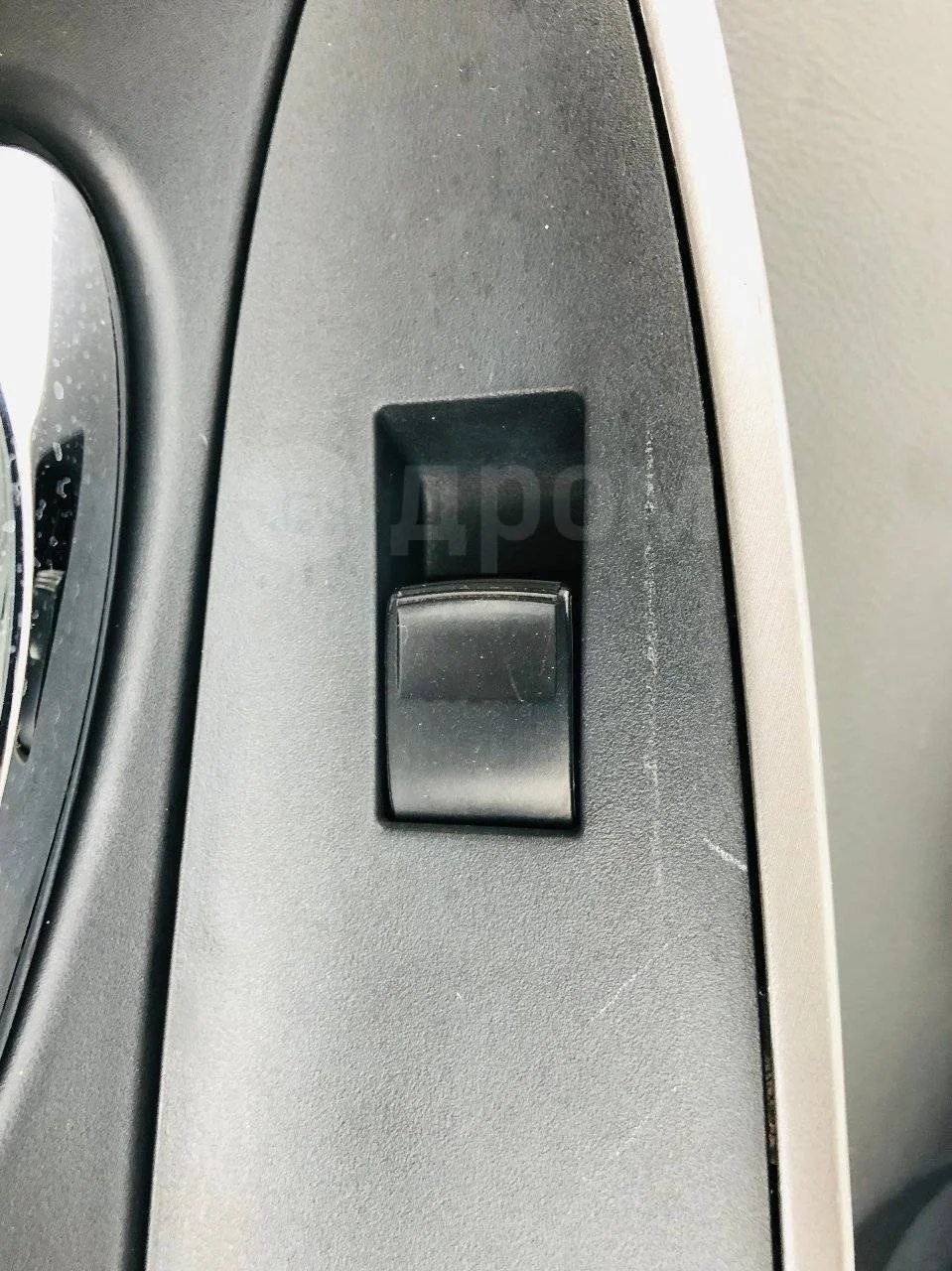 Кнопка стеклоподъемника Toyota RAV4 III (2005—2010)