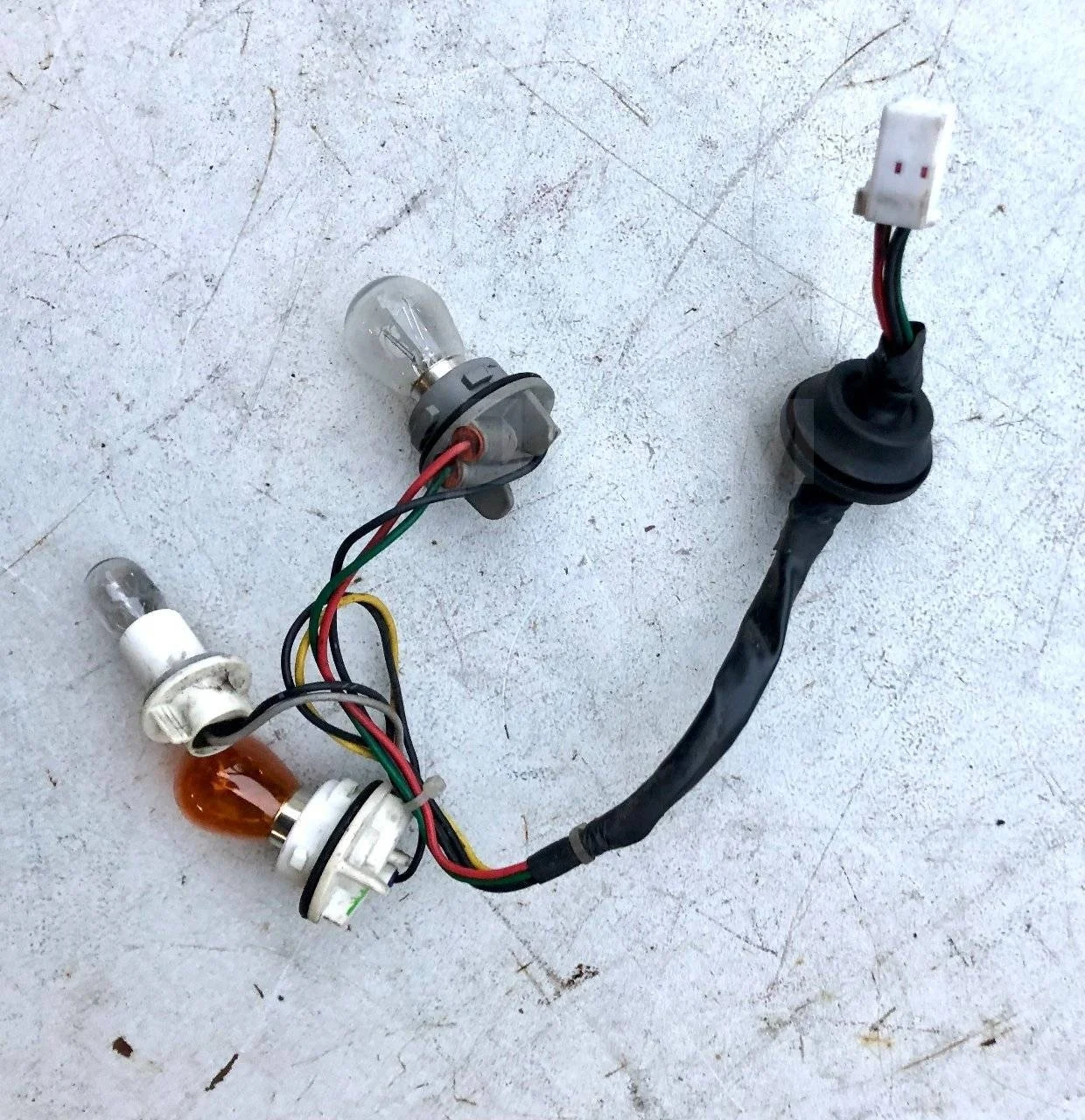 Проводка (патрон) заднего фонаря Kia Ceed ED рестайлинг (2010—2012)