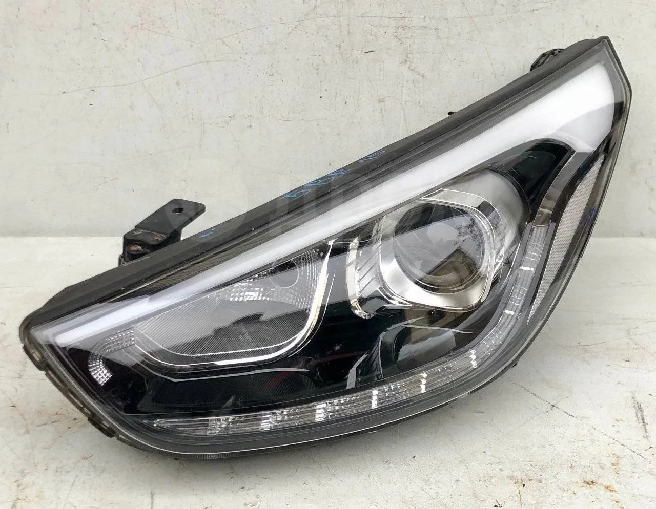 Фара левая Hyundai ix35 I рестайлинг (2013—2015)