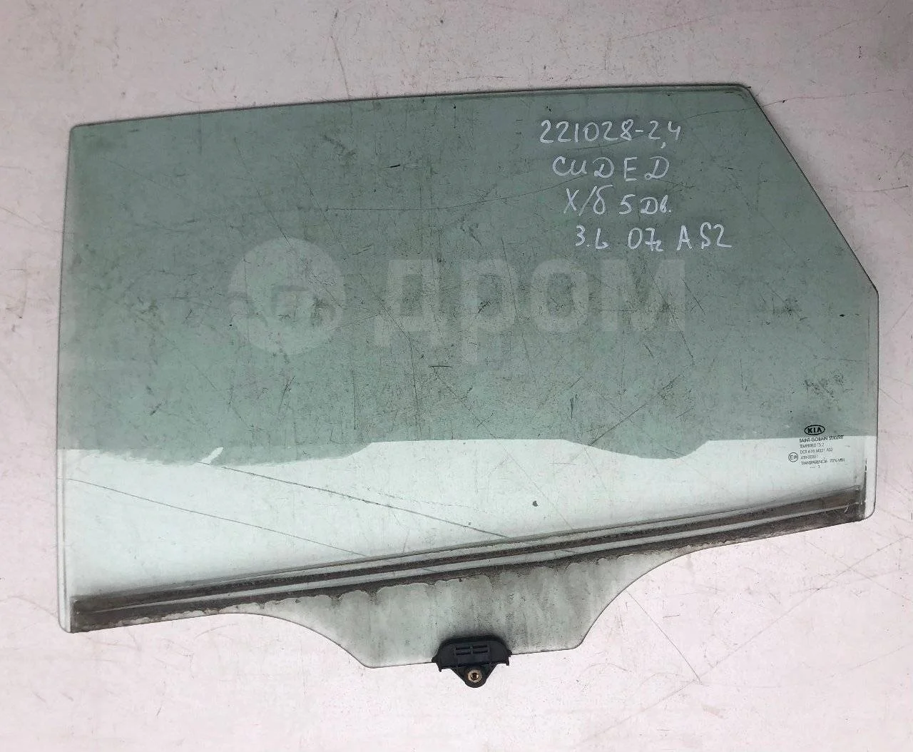 Стекло двери задней левой Kia Ceed ED (2006—2010)