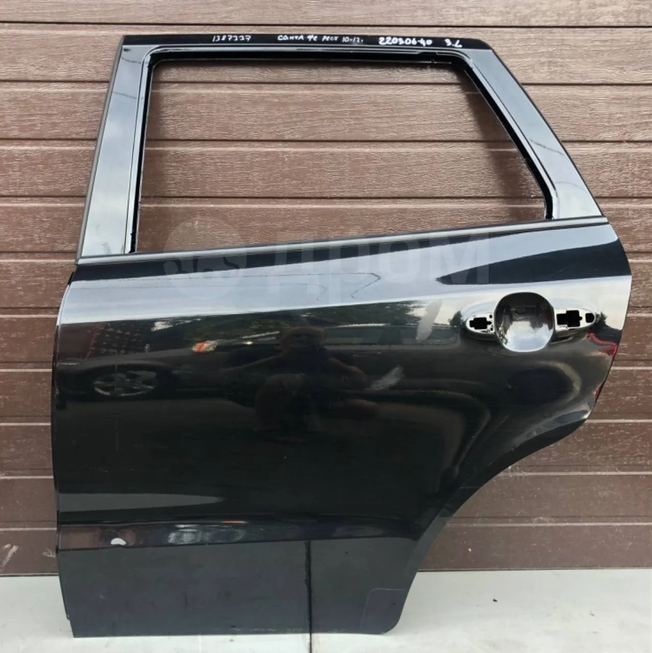 Дверь задняя левая Hyundai Santa Fe II (2005—2010)