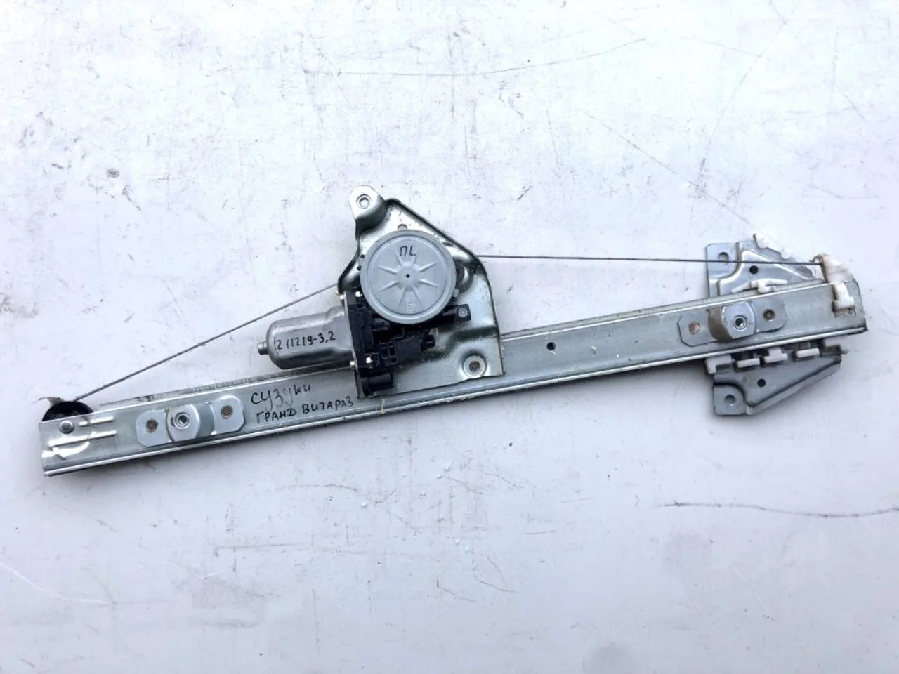 Стеклоподъемник двери электрический Suzuki Grand Vitara II (2005—2008)