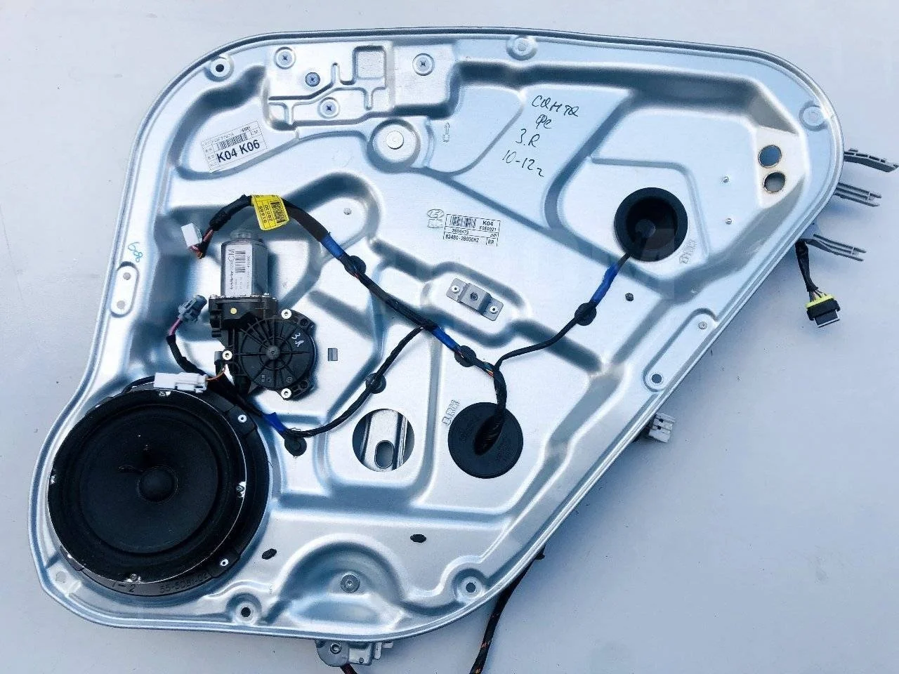 Стеклоподъемник двери электрический Hyundai Santa Fe II (2005—2010)