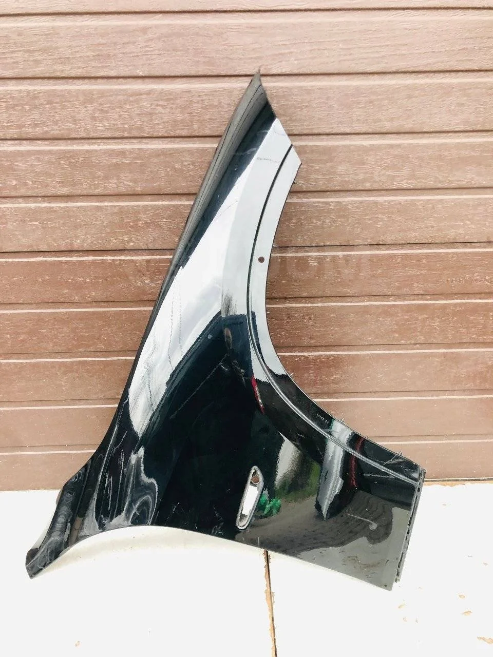 Крыло переднее правое BMW X1 E84 (2009—2012)