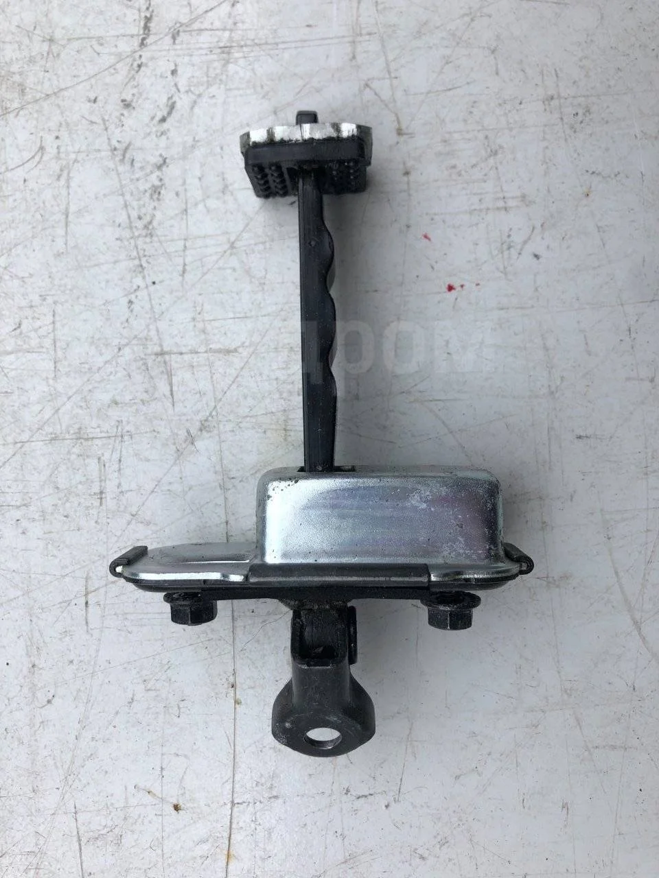 Ограничитель двери Kia Venga I (2009—2014)