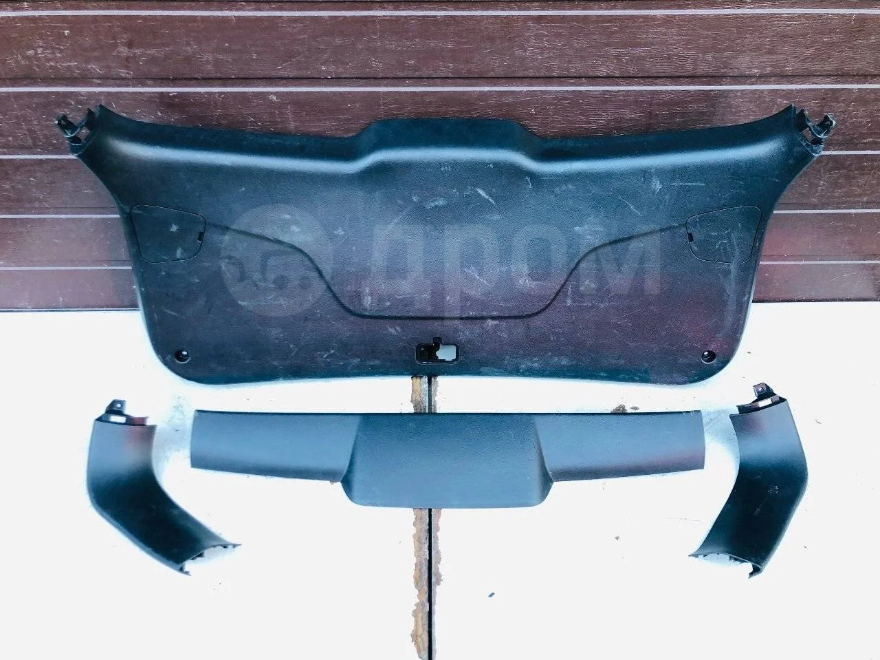 Обшивка крышки багажника Kia Sportage III (2010—2014)