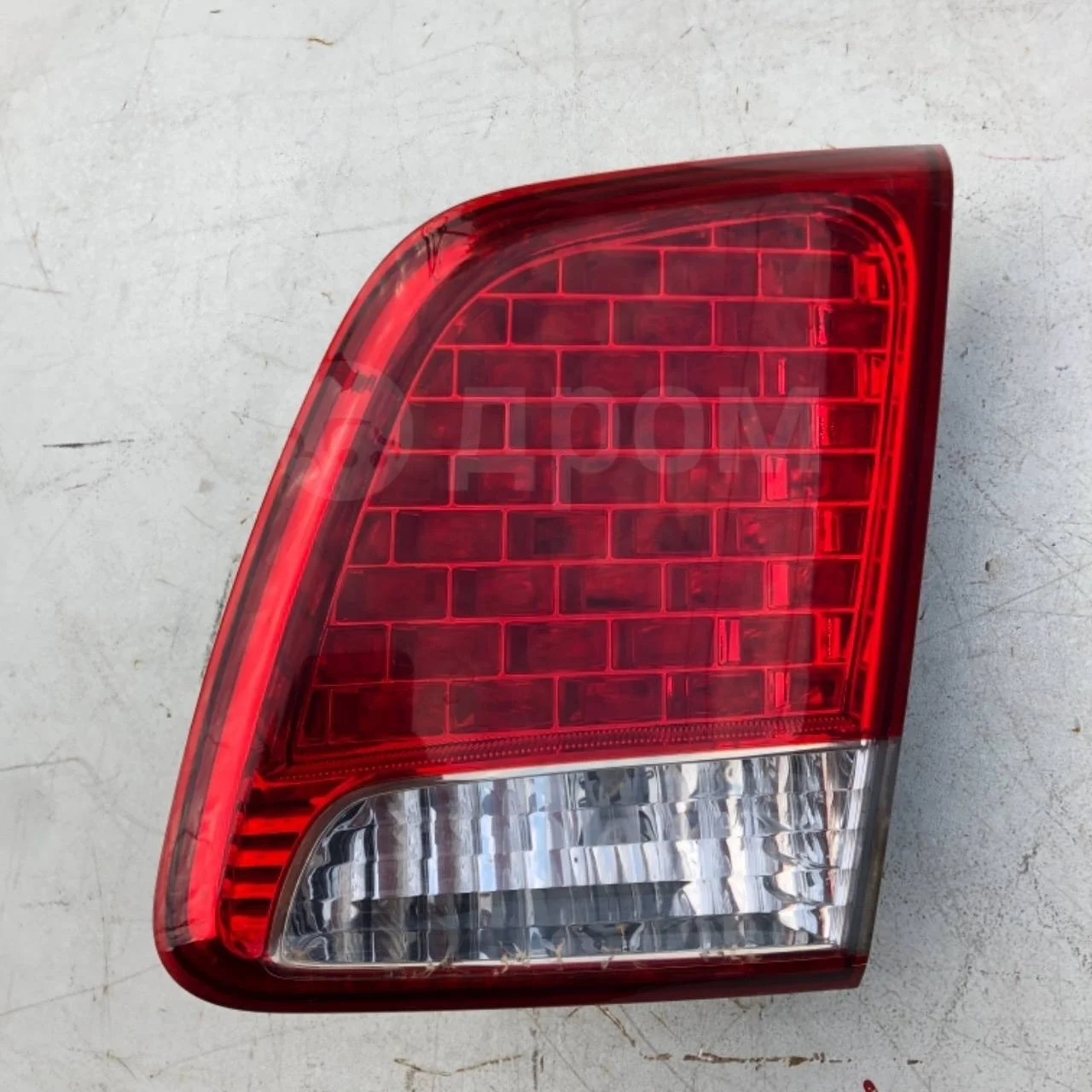 Фонарь крышки багажника внутренний Kia Sorento II (2009—2012)