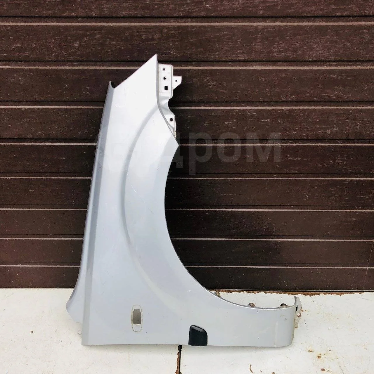 Крыло переднее правое Kia Rio II (2005—2009)