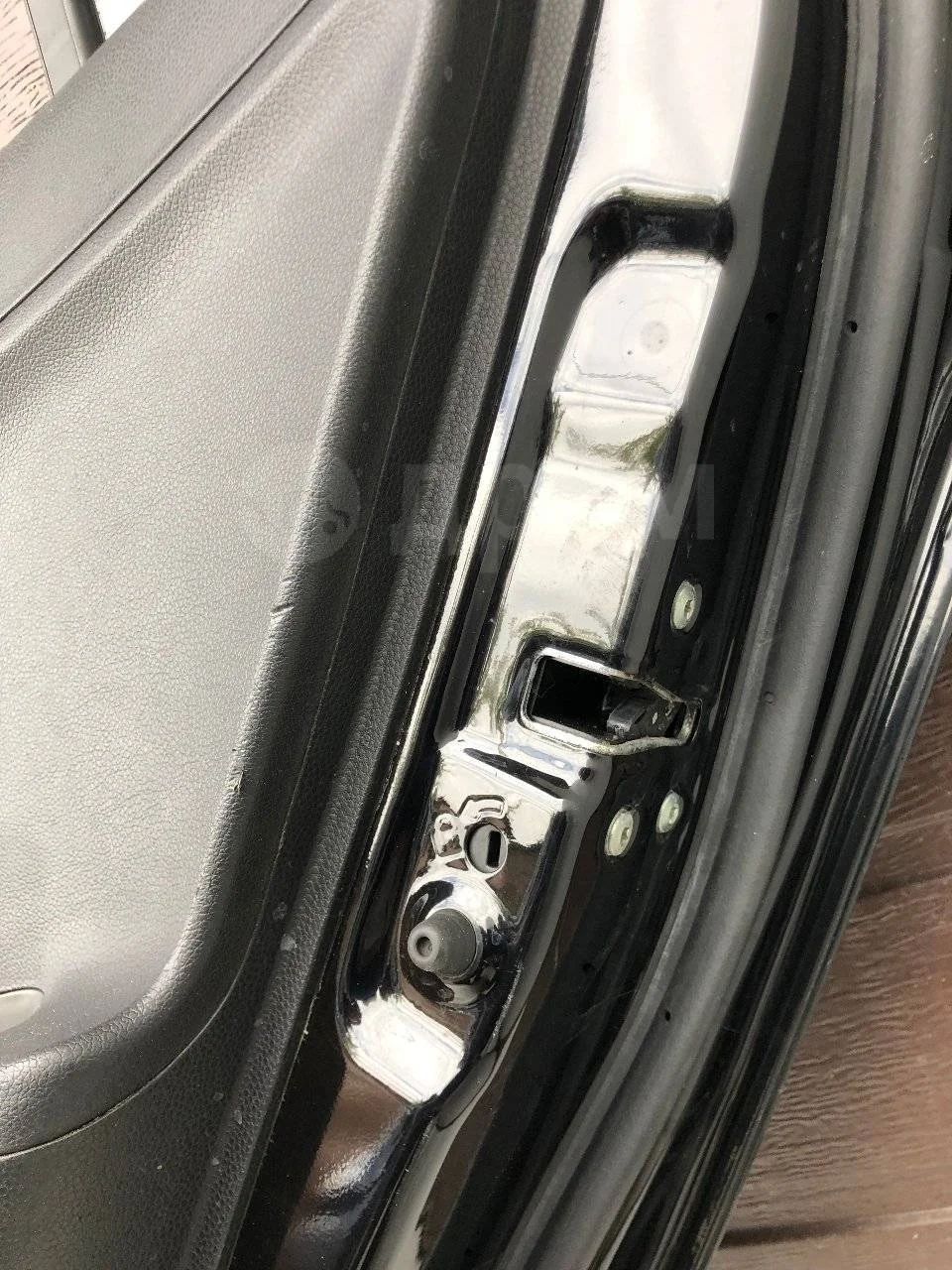 Замок двери задней правой Kia Picanto II (2011—2015)