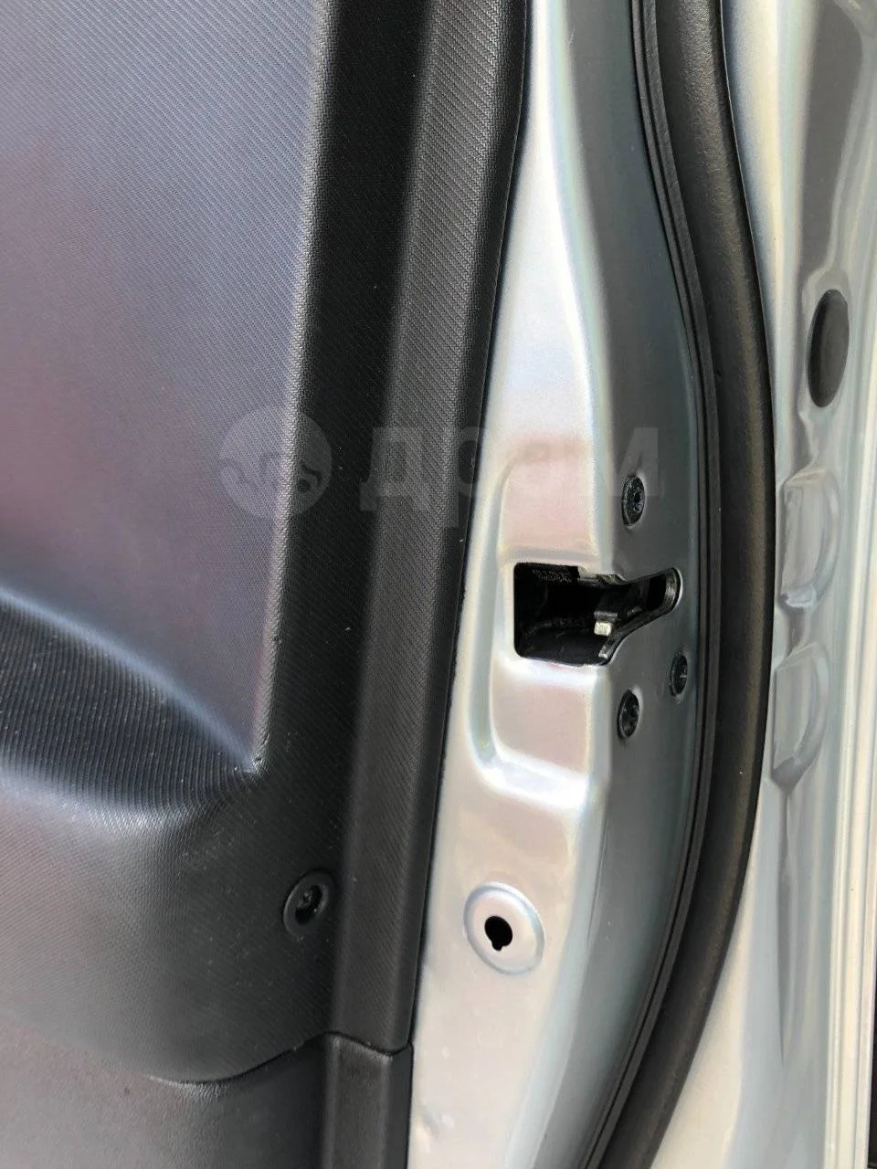 Замок двери передней правой Kia Ceed ED (2006—2010)