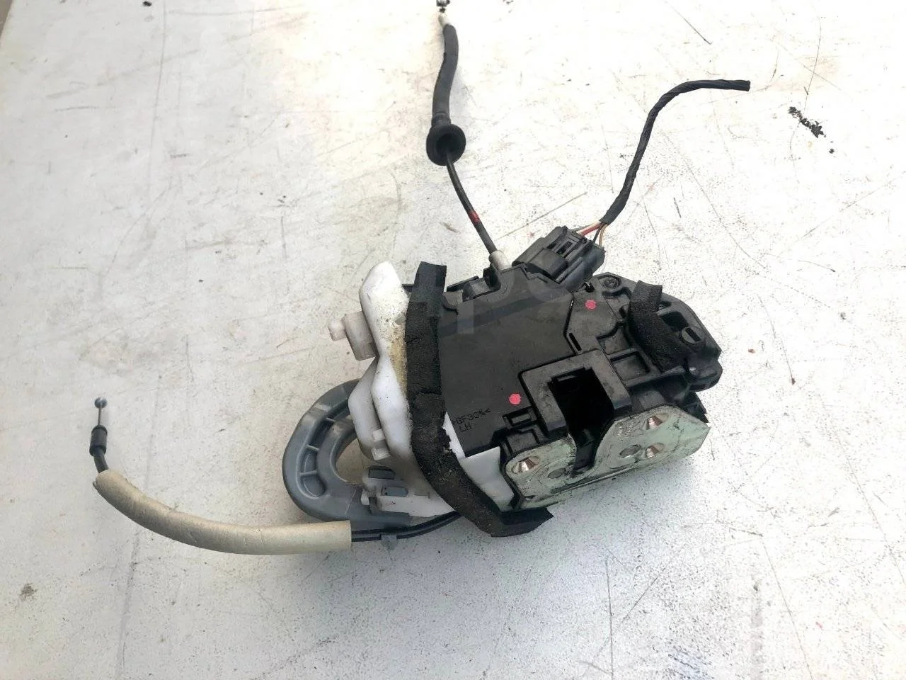 Замок двери задней левой Kia Ceed JD (2012—2015)