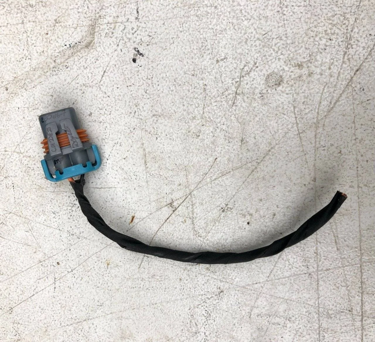 Разъем (фишка) ПТФ Kia Ceed ED (2006—2010)