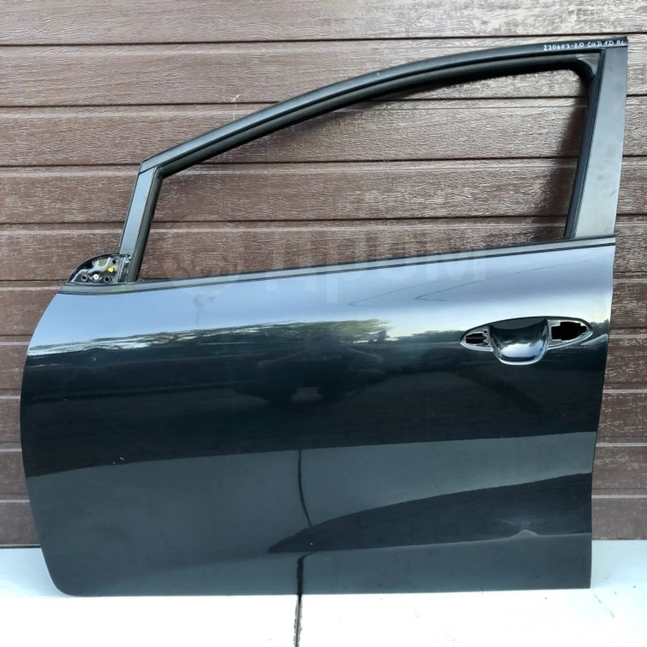 Дверь передняя левая Kia Ceed JD (2012—2015)