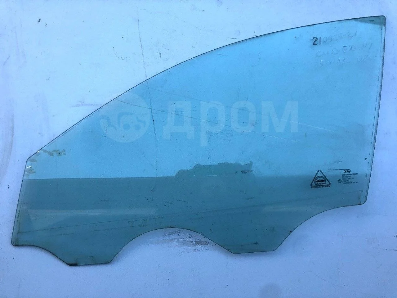 Стекло двери передней левой Kia Ceed ED (2006—2010)