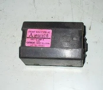 Б.у. блок реле MITSUBISHI GRANDIS NA4W MITSUBISHI GRANDIS NA4W