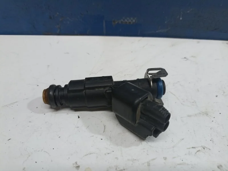 Форсунка топливная Ford Focus 2 2008 1149958 1.8 QQDB