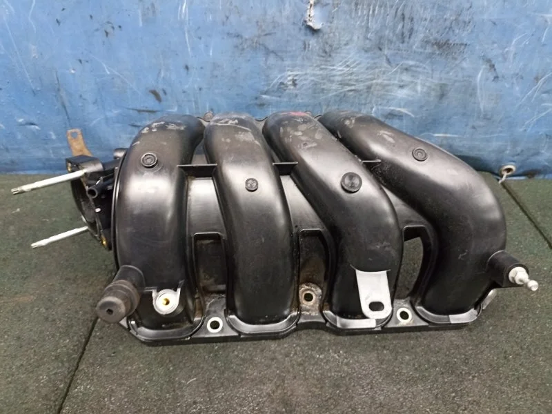 Коллектор впускной Toyota Corolla 2010 1712037020 E150 1.6 1ZR