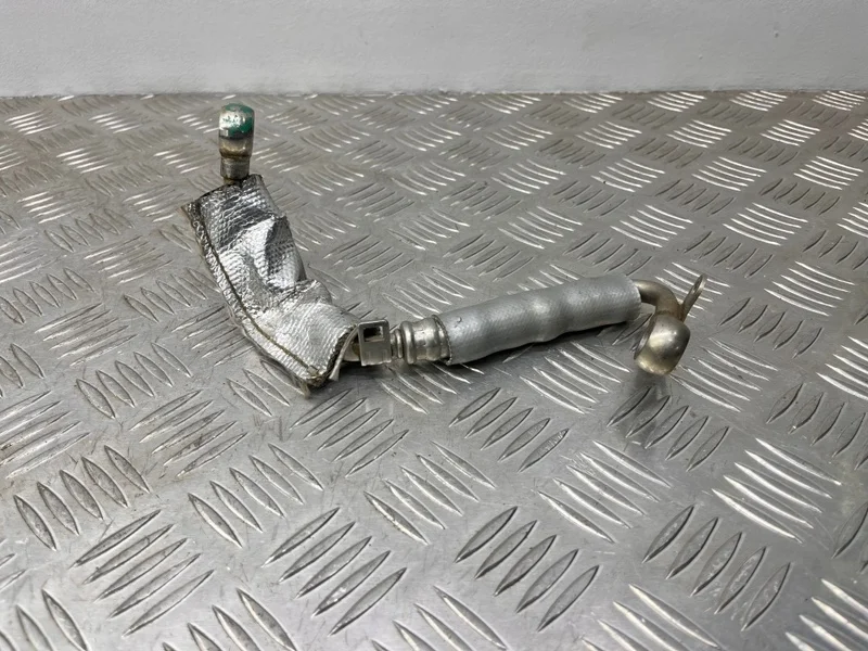 Трубка турбины Volkswagen Golf 6