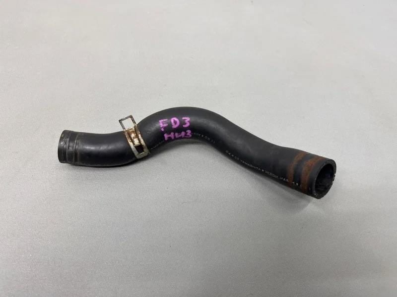 Патрубок охлаждения нижний Honda Civic 8 4D FD