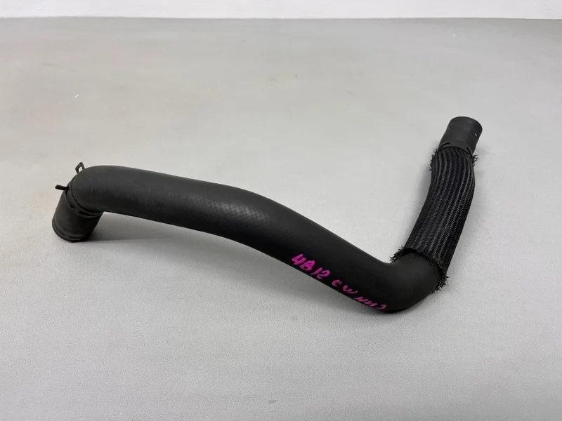 Патрубок охлаждения нижний Mitsubishi Outlander XL CW