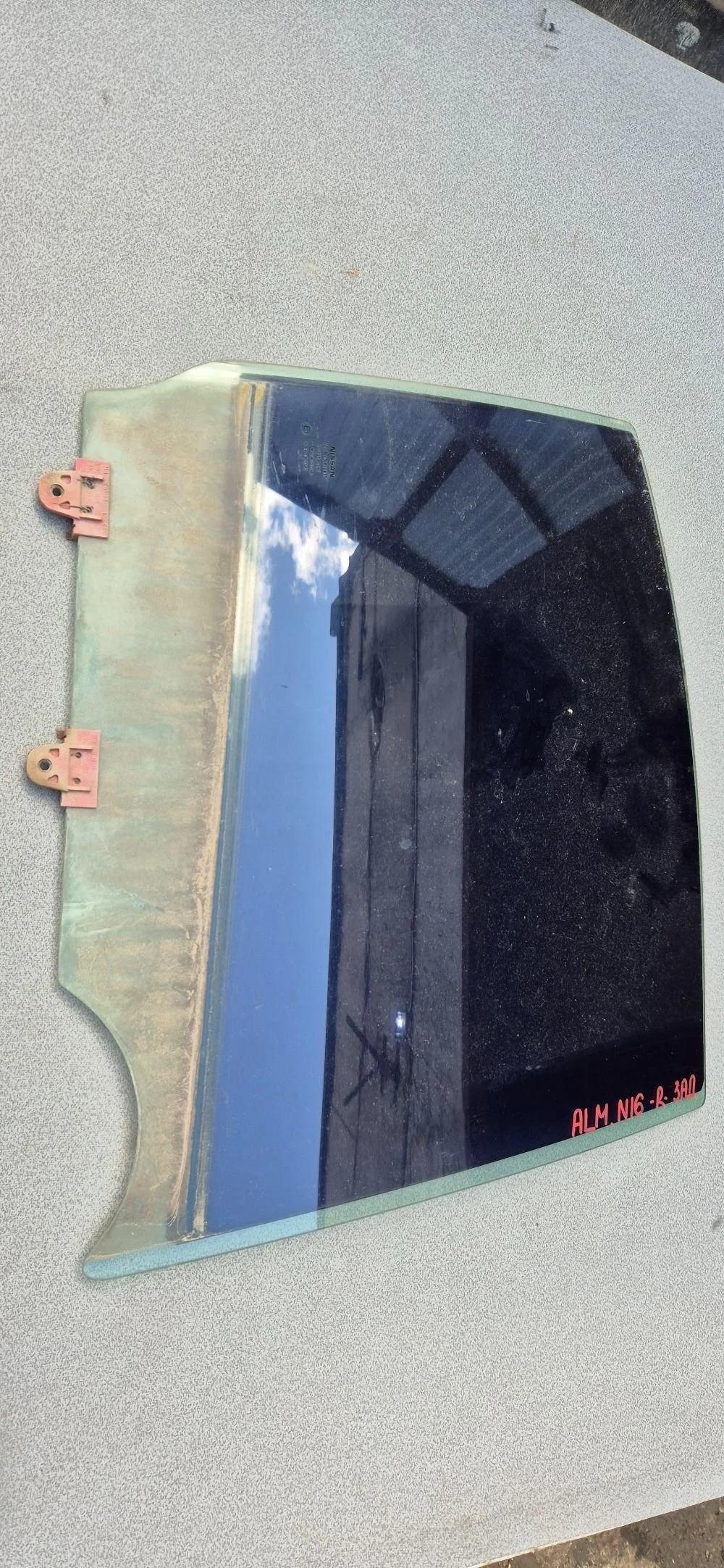 Стекло двери задней правой для Nissan Almera N16