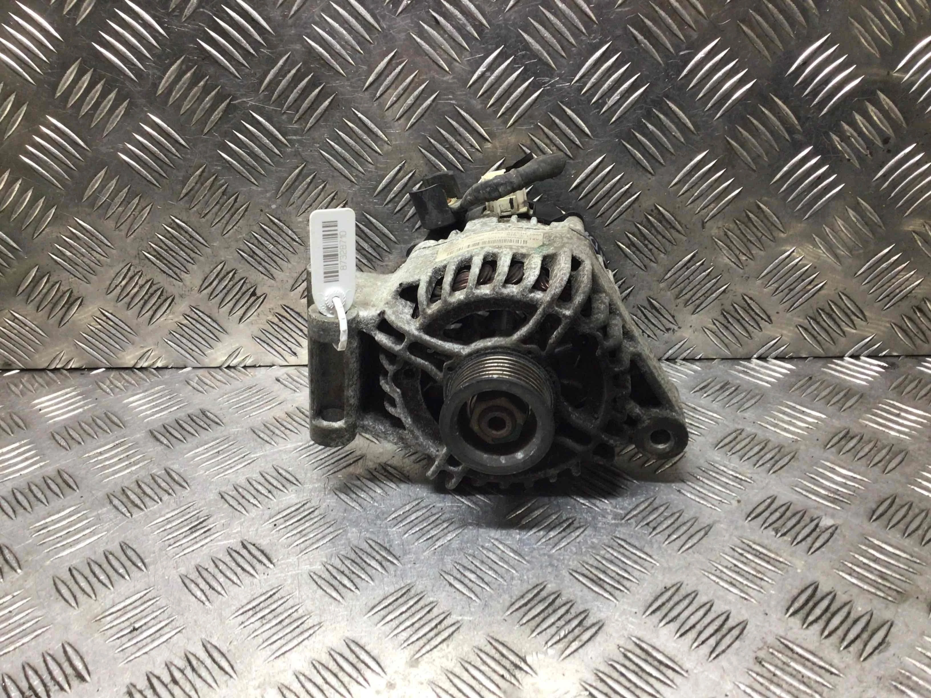 Генератор Ford Focus 2 поколение (2005-2008) бензин 1.6 i Механика Седан