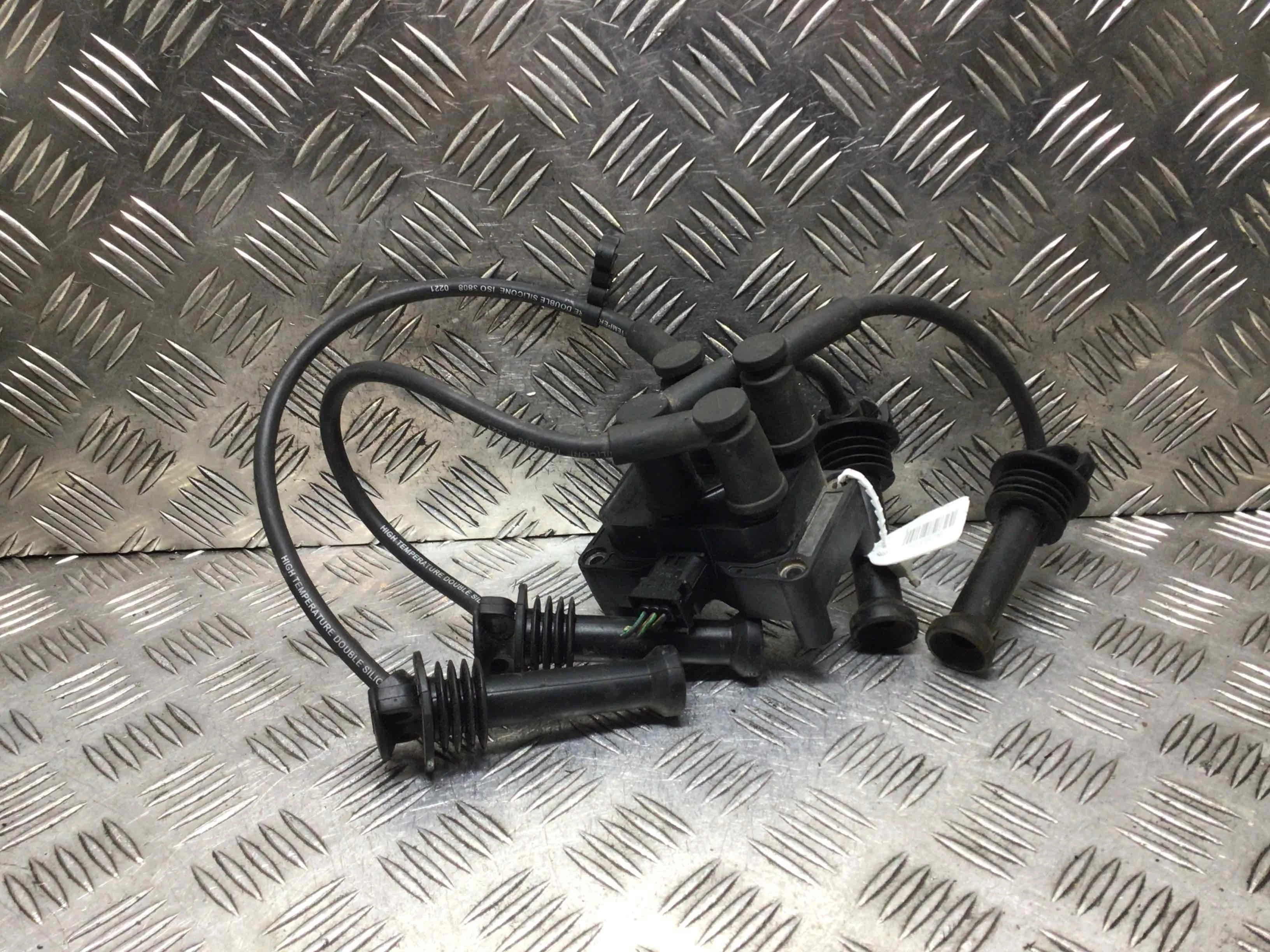 Катушка зажигания Ford Focus 2 поколение (2005-2008) бензин 1.6 i Механика Седан