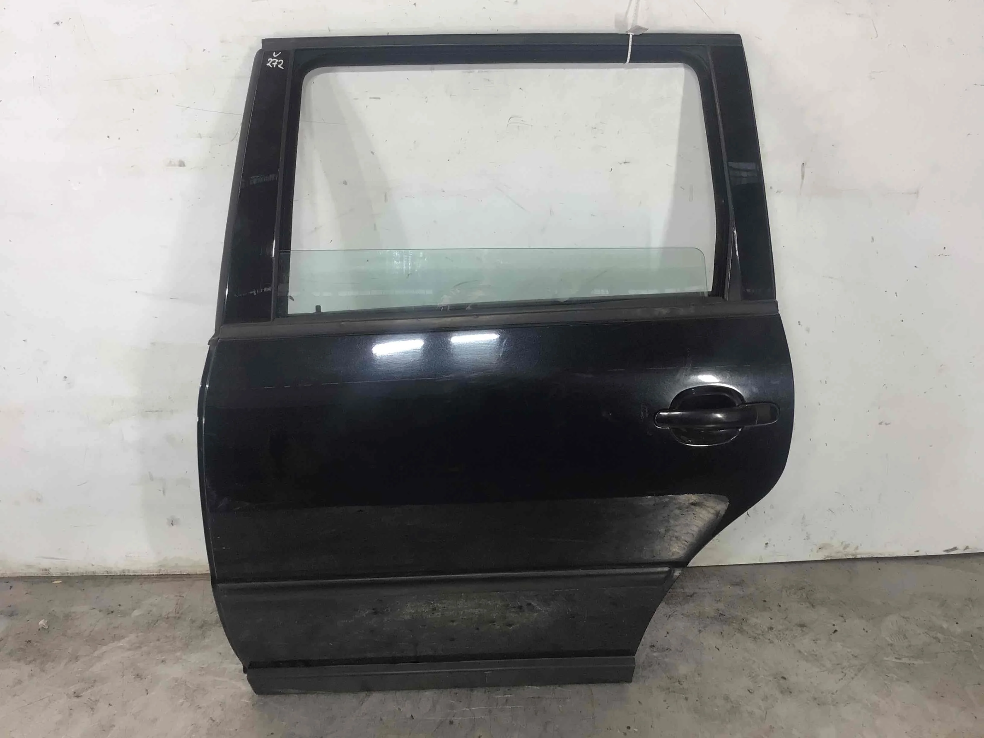 Дверь задняя левая Volkswagen Passat B5 (1996-2000) бензин 1.6 i Механика Универсал