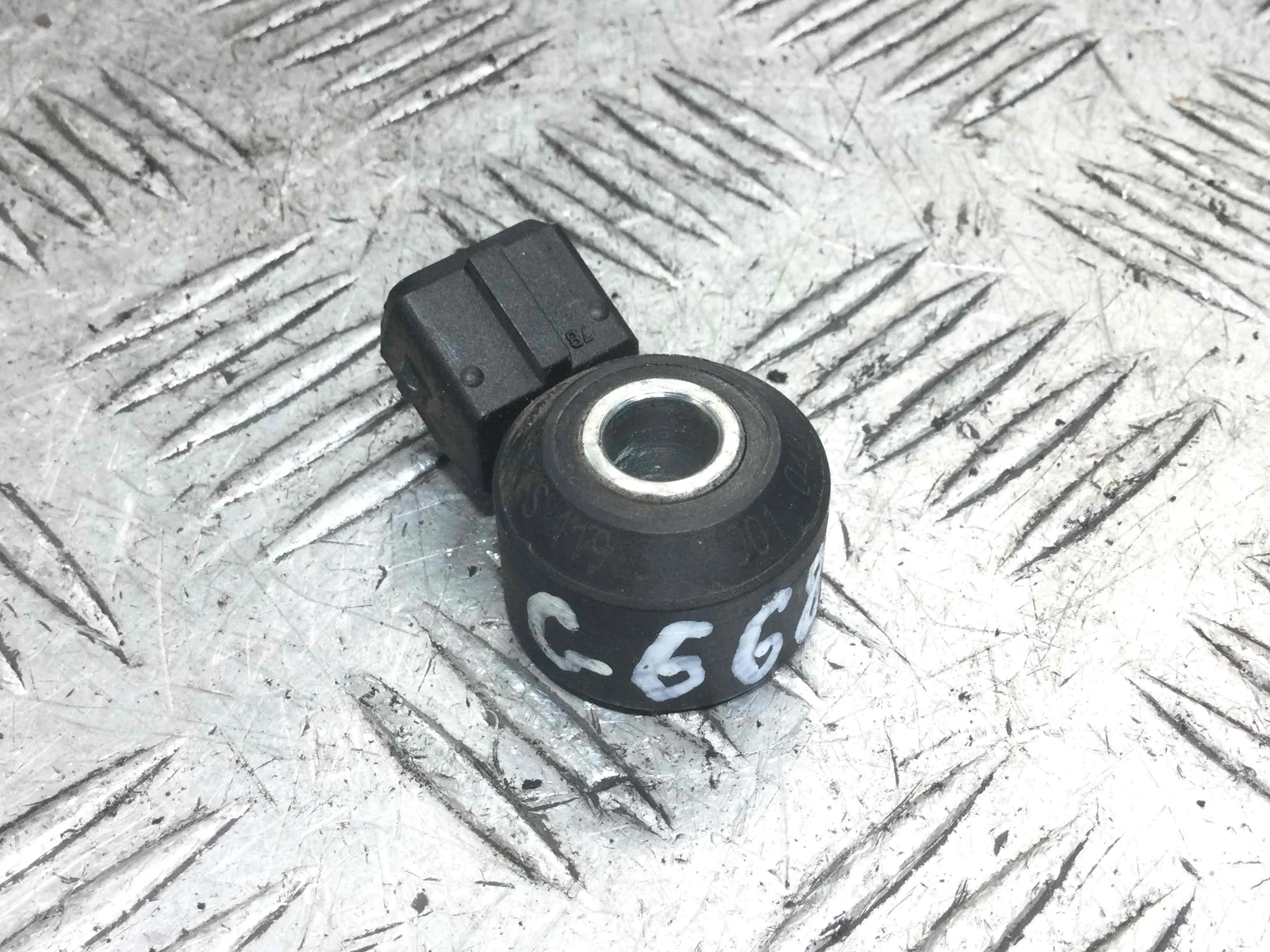 Датчик детонации Nissan Micra K12 (2002-2010) бензин 1.2 i Механика Х/б