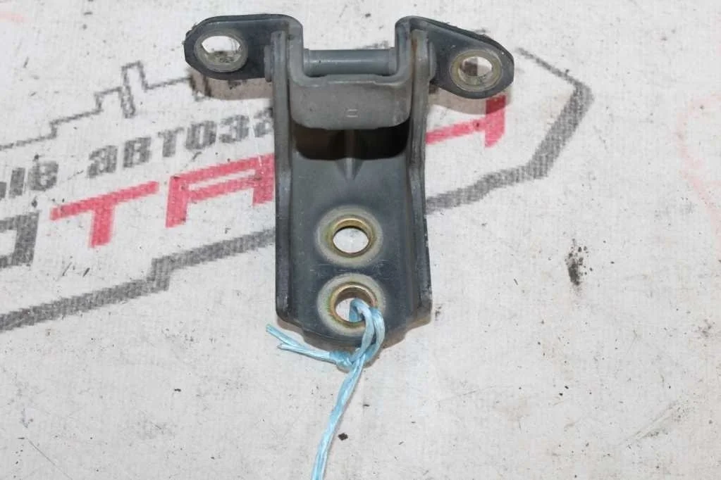 ПЕТЛЯ ДВЕРИ NISSAN INFINITI ПЕРЕДНЯЯ ЛЕВАЯ НИЖНЯЯ 80400JK00A