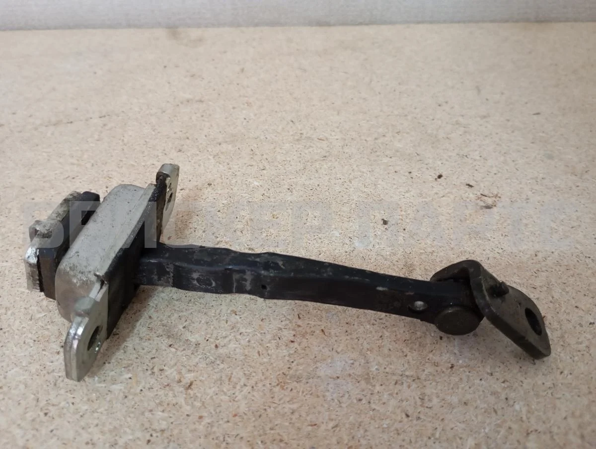 Ограничитель двери Киа Соренто I серия рестайлинг BL