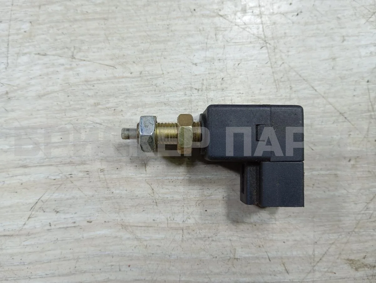 Концевик педали тормоза (лягушка) Хендай Соната V  NF