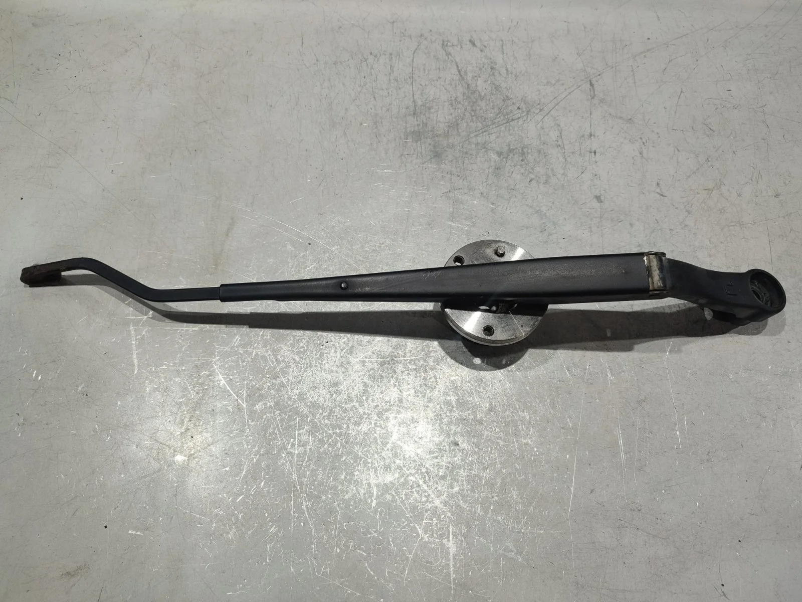 Поводок стеклоочистителя SsangYong Kyron 2012 D130