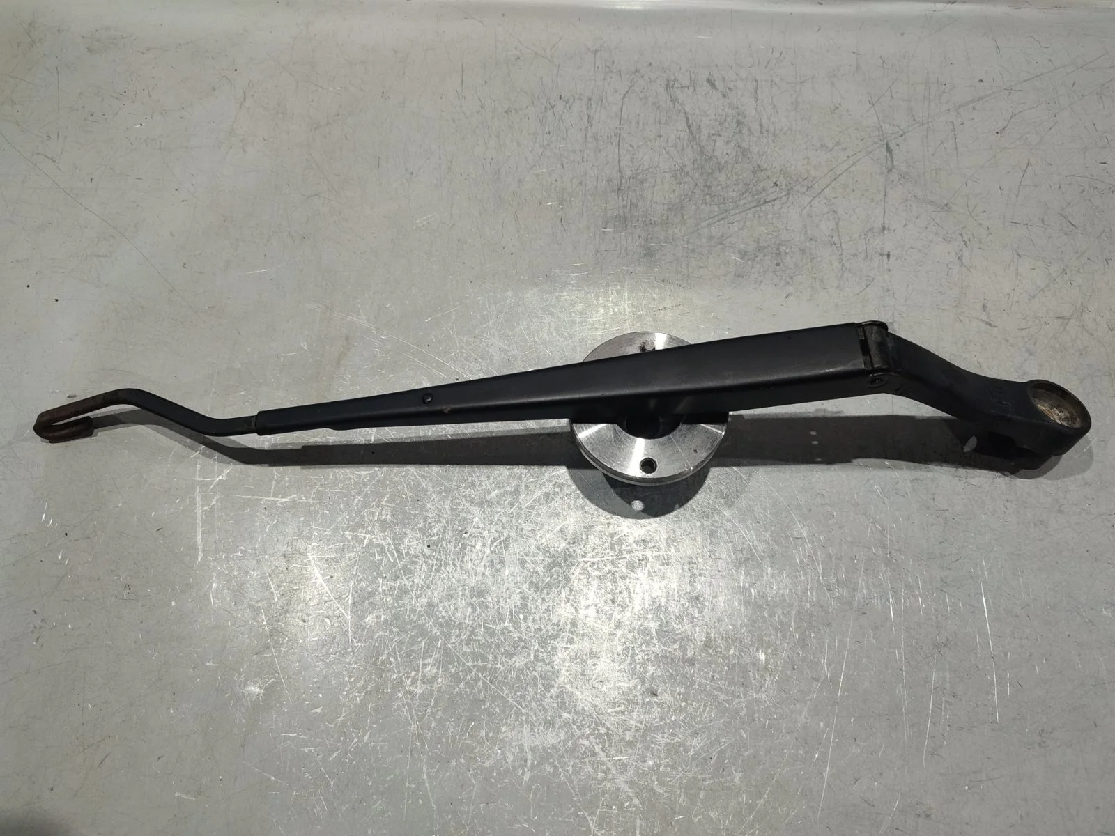 Поводок стеклоочистителя SsangYong Kyron 2012 D130