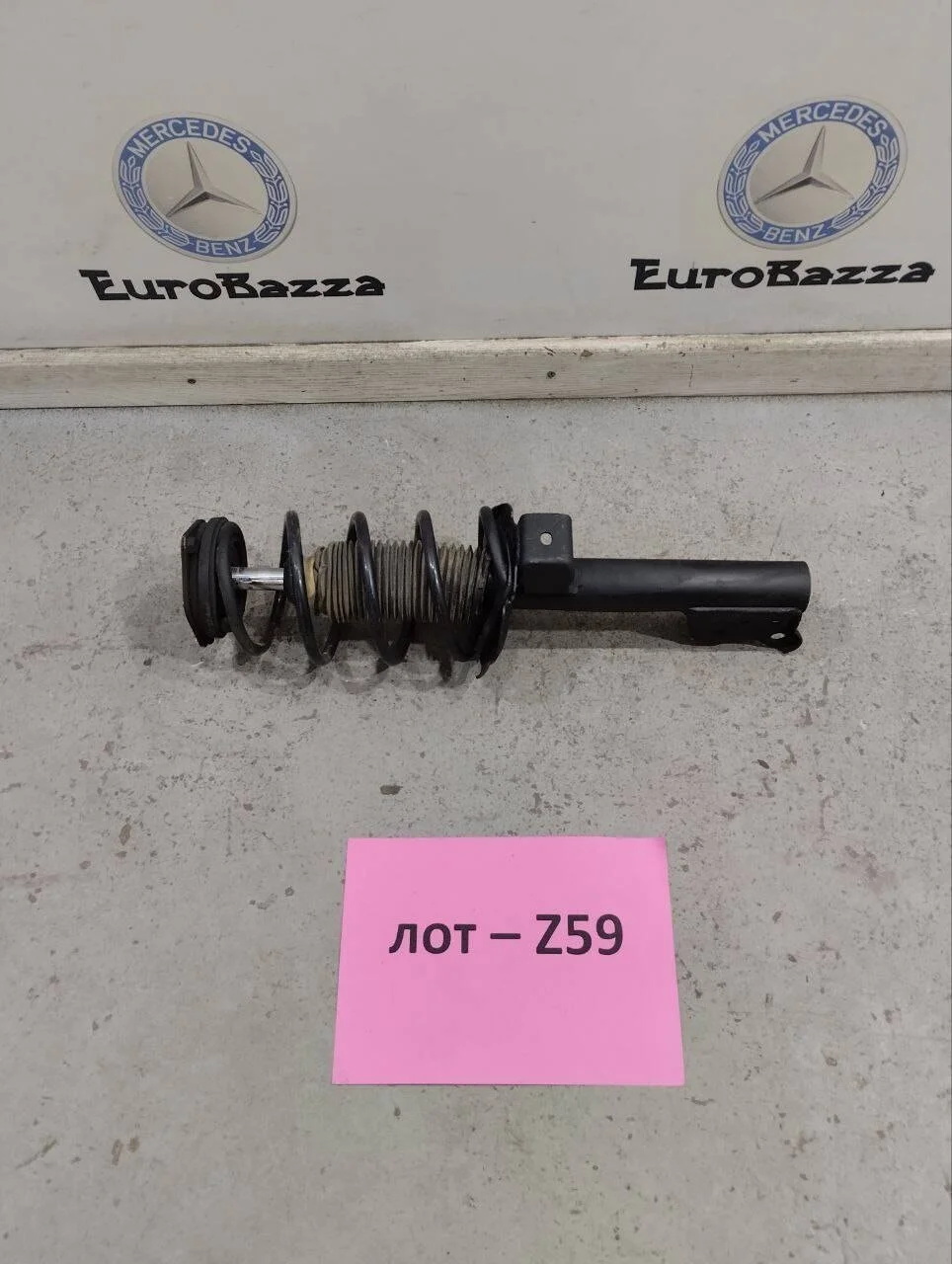 Амортизатор передний Mercedes W245