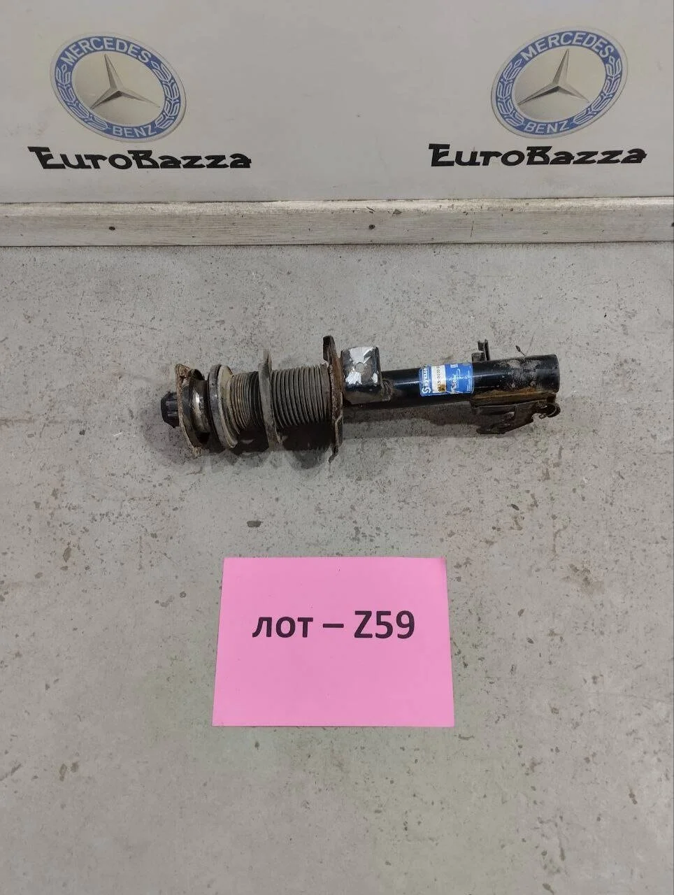 Амортизатор передний Mercedes W245