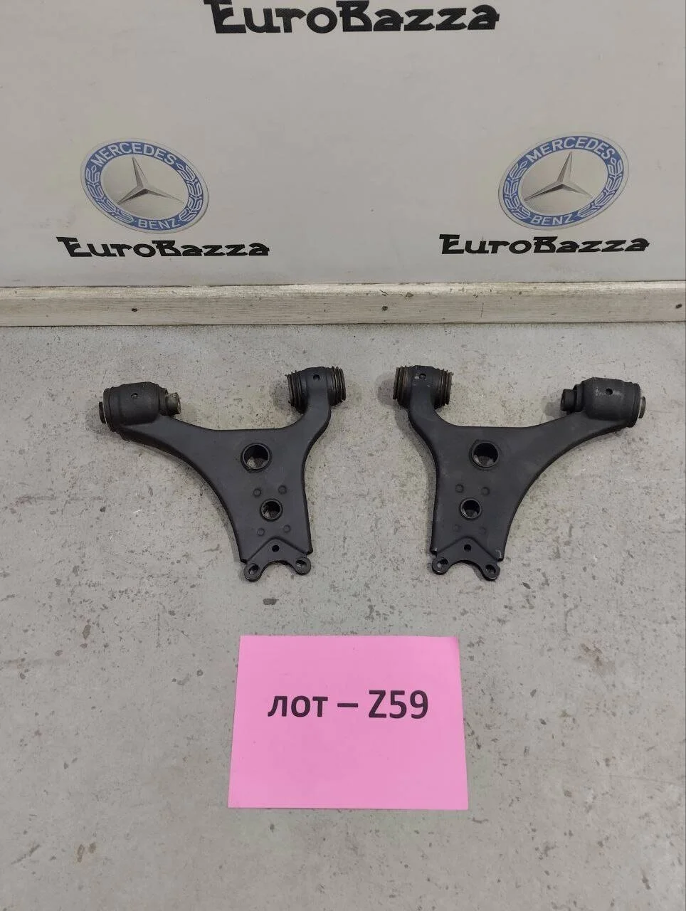 Рычаг передний нижний Mercedes W245