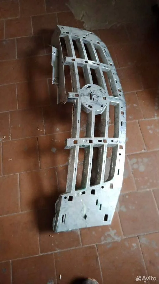 Решетка радиатора Cadillac Escalade GMT900 (2006—2014)