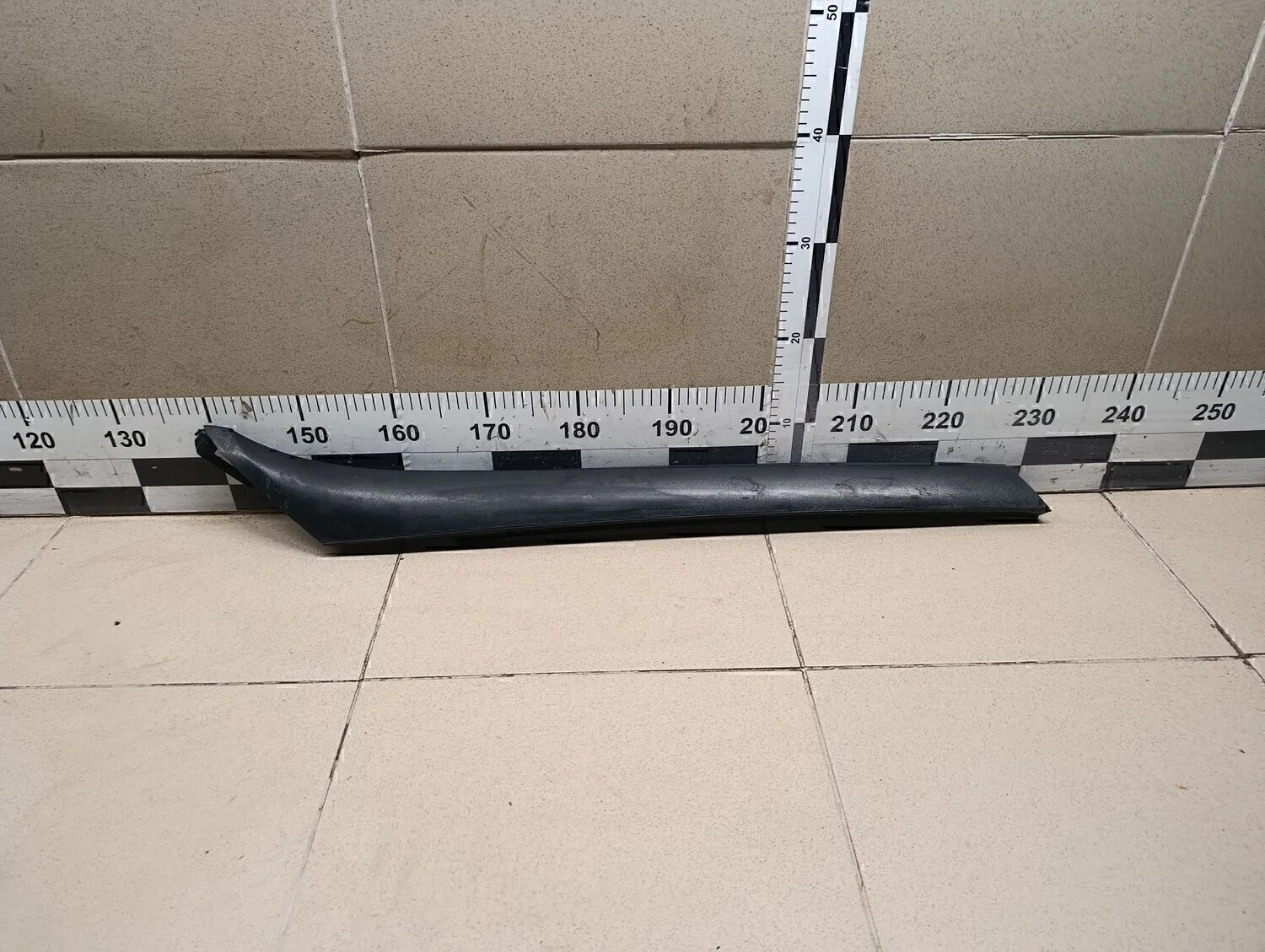 Молдинг лобового стекла Transit 2006-2013