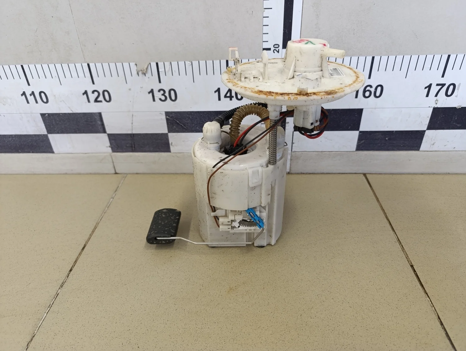 Насос топливный электрический Solaris 2010-2017