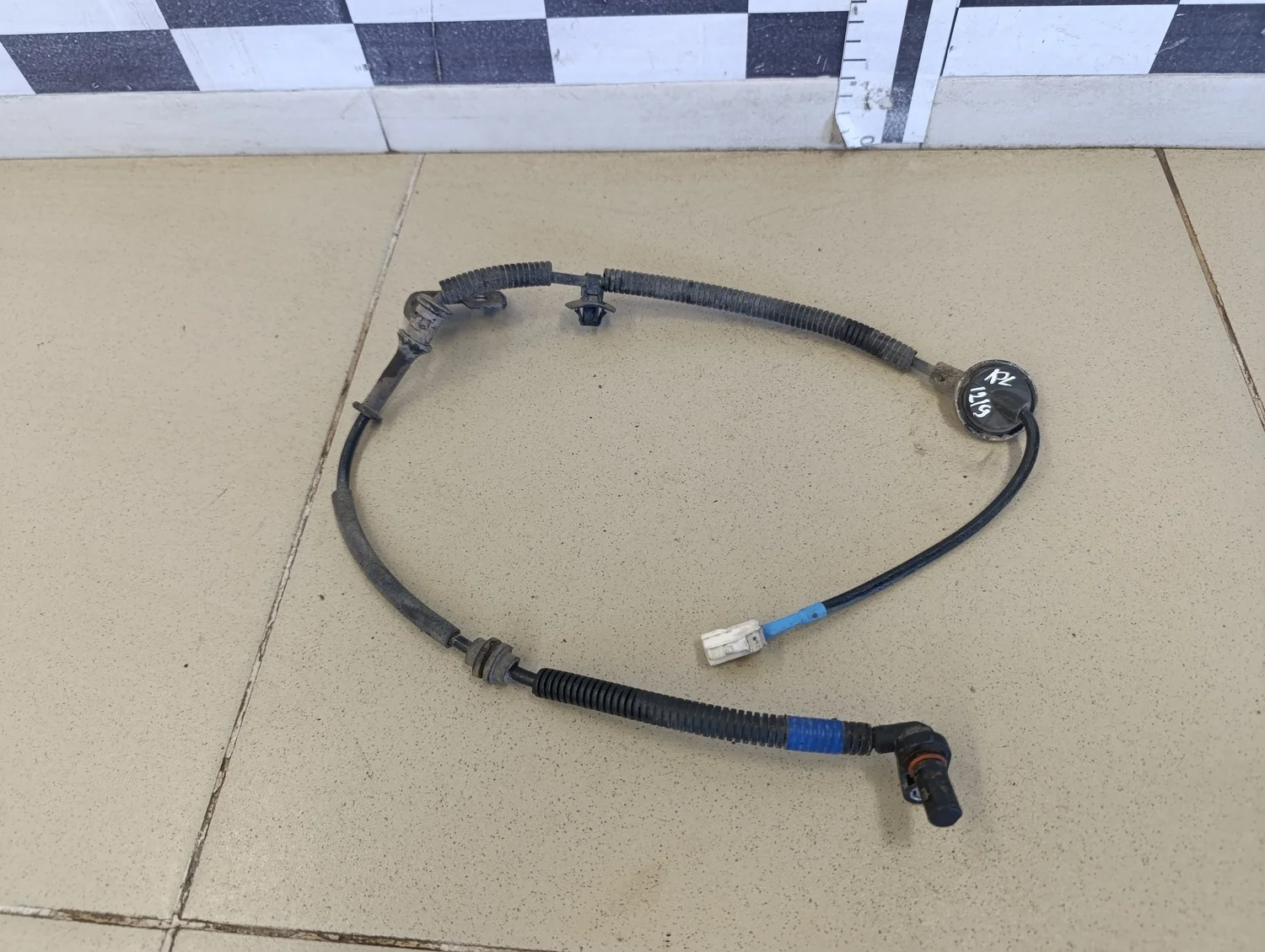 Датчик ABS задний левый Solaris 2010-2017