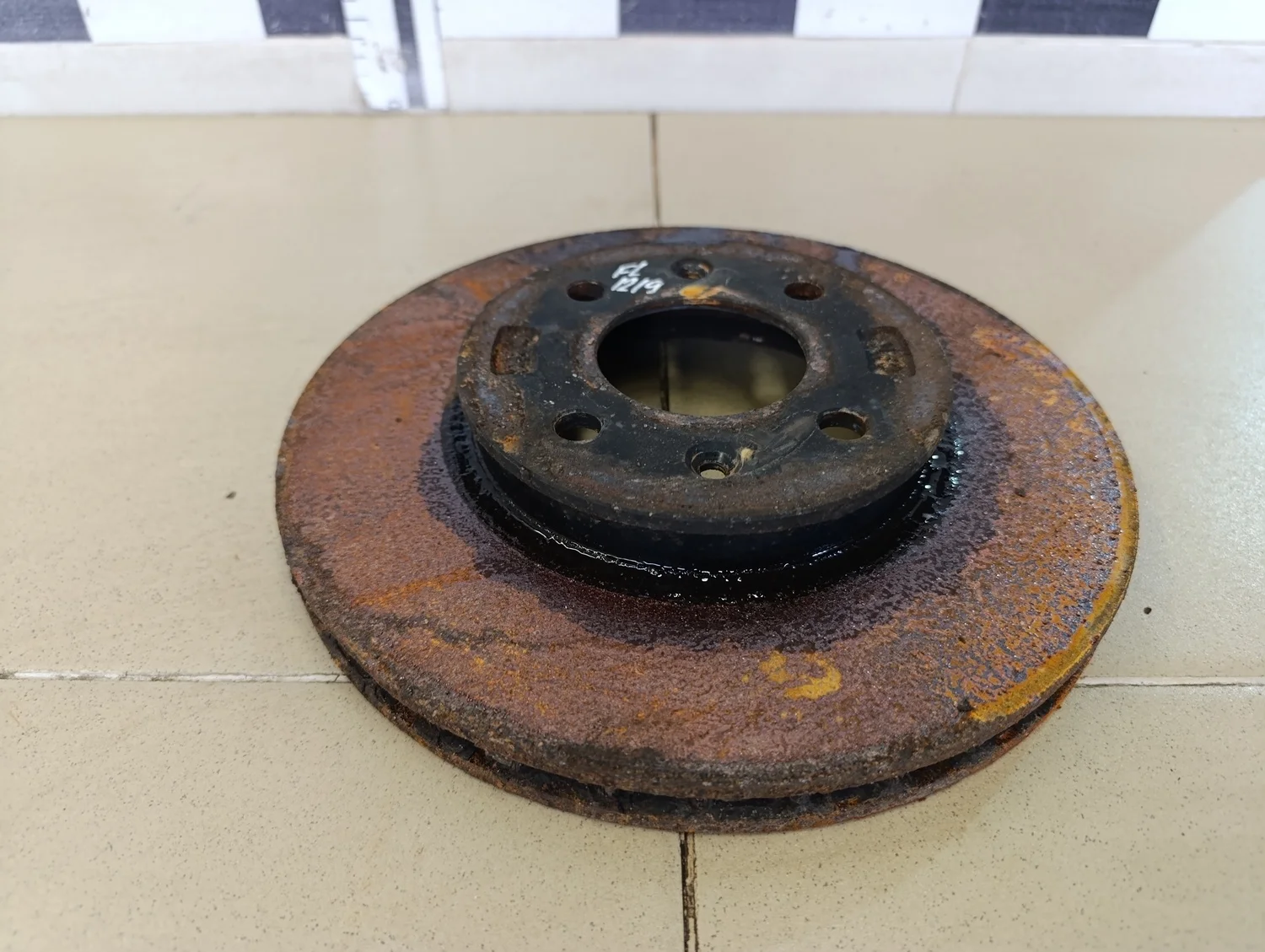 Диск тормозной передний вентилируемый Solaris 2010-2017