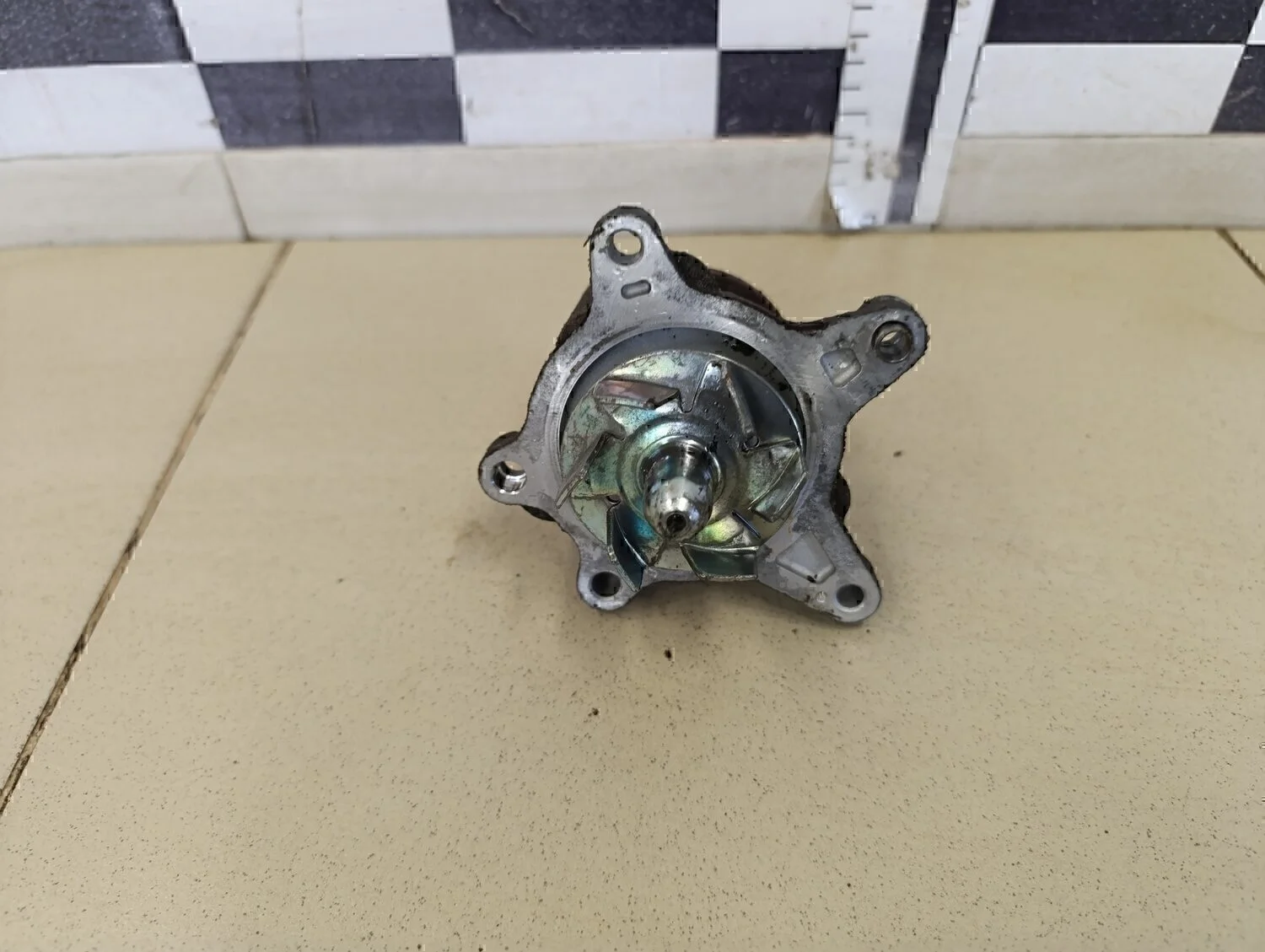 Насос водяной (помпа) Solaris 2010-2017