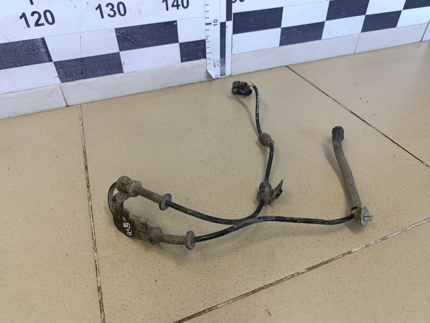 Датчик ABS передний левый Solaris 2010-2017