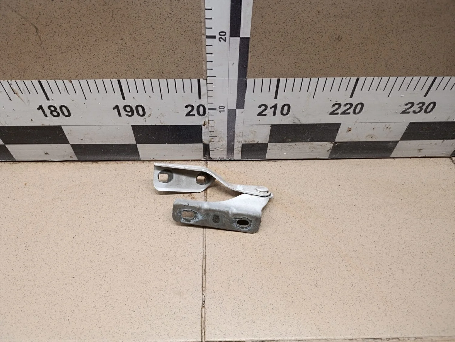 Петля капота правая Transit 2006-2013